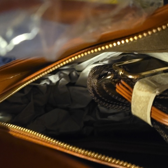 Tote - Picture 2 of 3